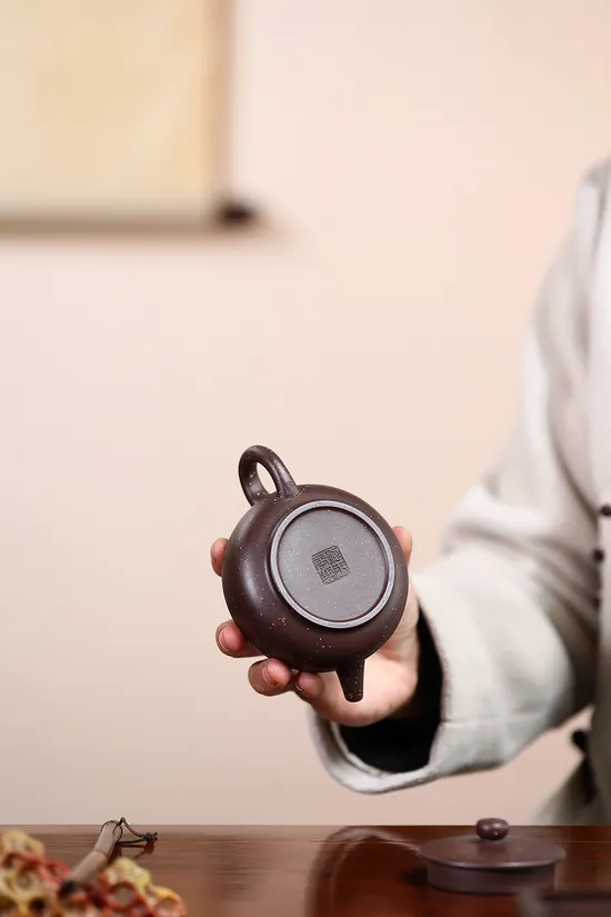 Zisha Teapots: Zhou Pan | sand-inlaid design 3