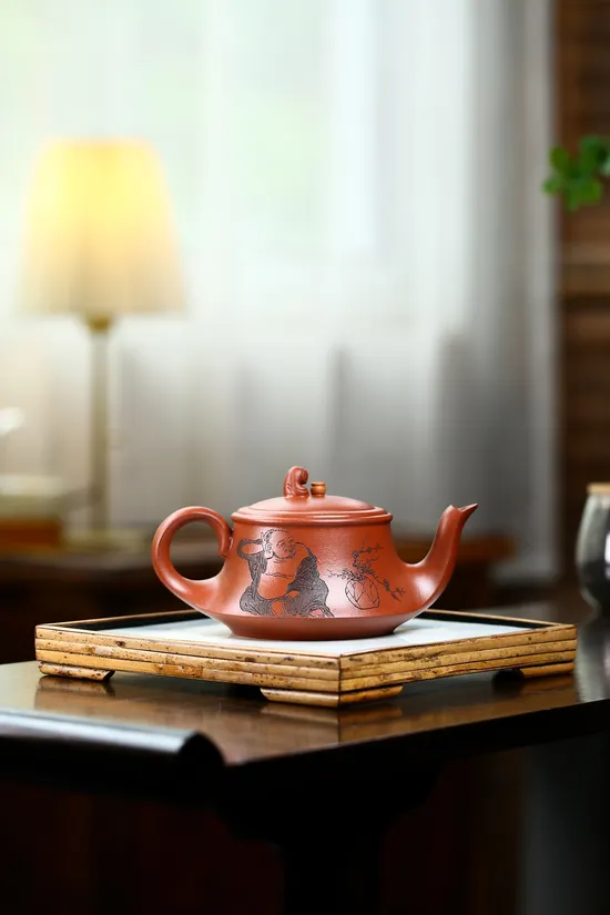 Zisha Teapots: Qu Teapot | home-stored red zhuini clay 3