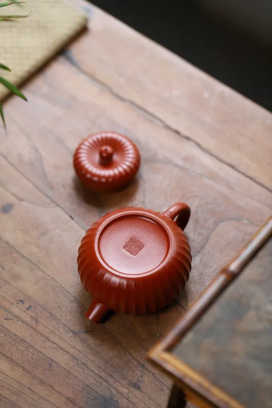 Zisha Teapots: Jinwen Nafu | Da Hongpao clay 6