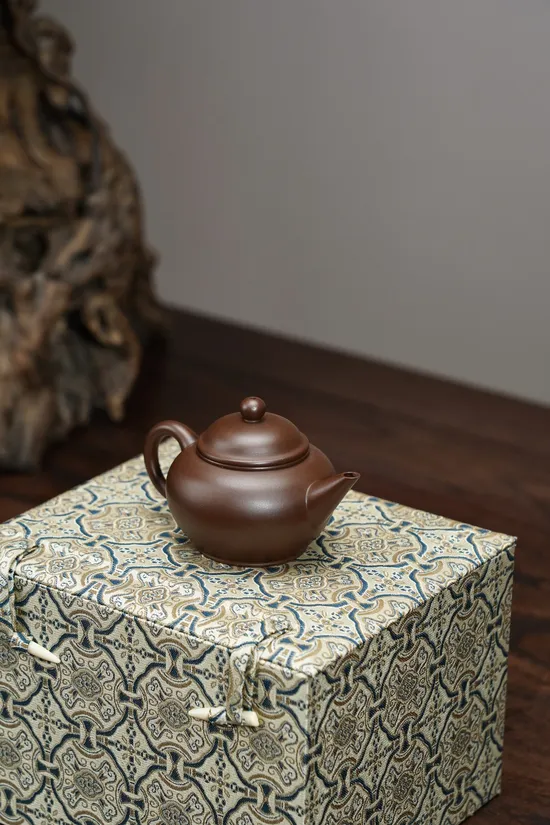 Zisha Teapots: 900 CNY | 120cc 6