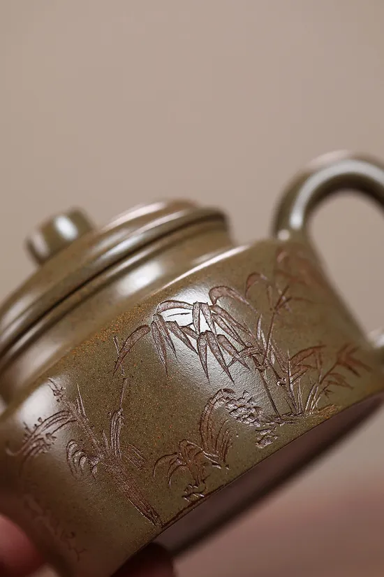 Zisha Teapots: De Zhong | 2100 CNY 2