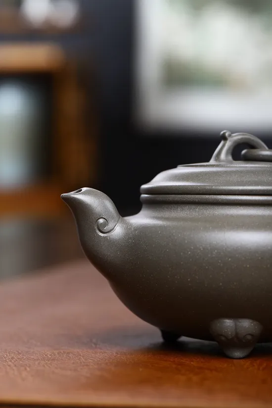 Zisha Teapots: Three-Legged Treasure Stove | old Qing gray clay 1