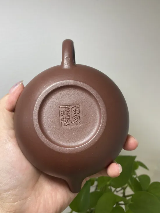 Zisha Teapots: Auspicious Treasures | 3000 CNY 1