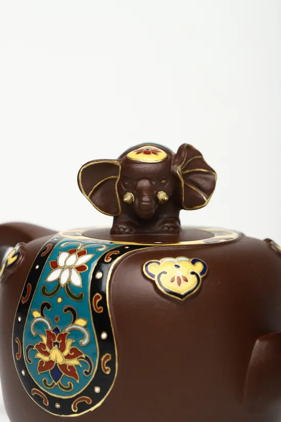 Zisha Teapots: Zhou Xinyuan | home-stored zini clay 2