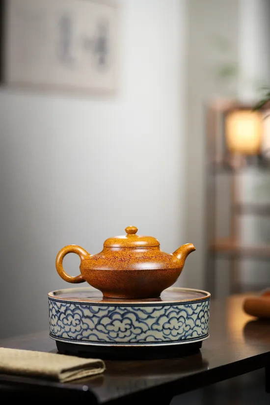 Zisha Teapots: He Huan Set | 1800 CNY 1