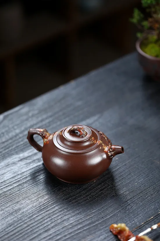 Zisha Teapots: aged purple clay | 1440 CNY 5