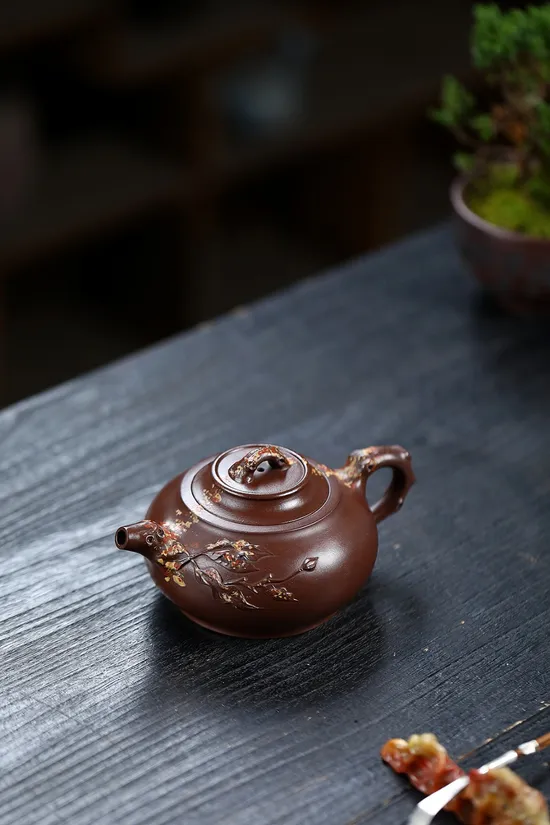 Zisha Teapots: aged purple clay | 1440 CNY 9