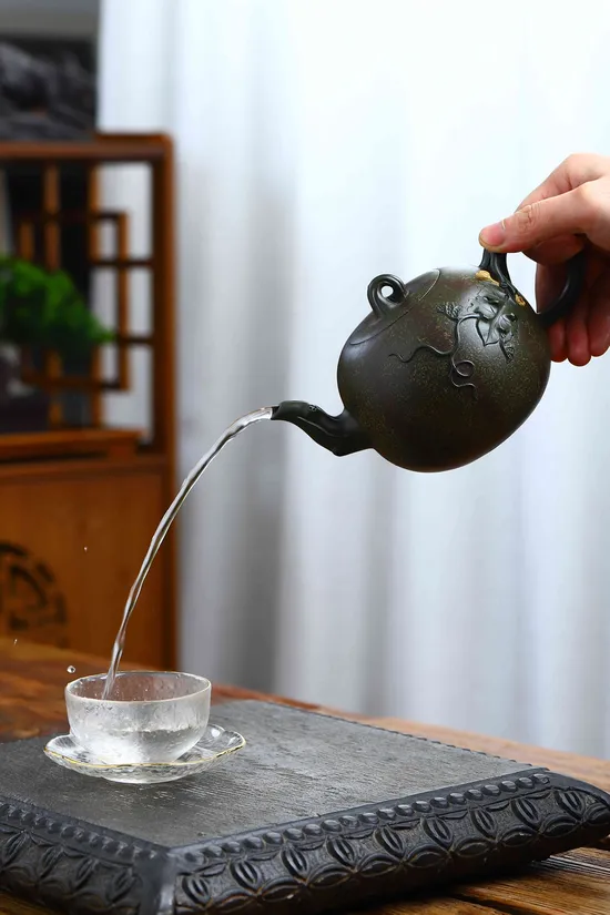 Zisha Teapots: Di Jiaojiao | original mine green clay 4