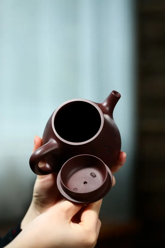 Zisha Teapots: 2400 CNY | Yu Zhen 6
