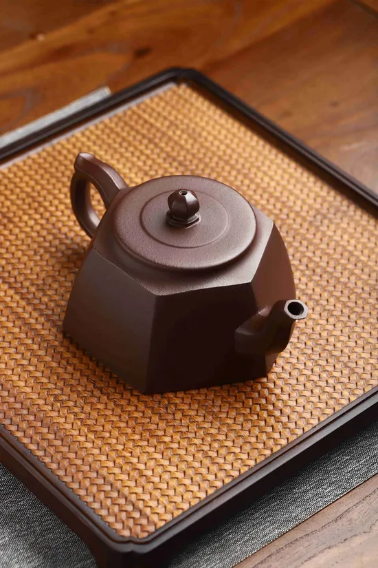 Zisha Teapots: stone red clay | 2100 CNY 3