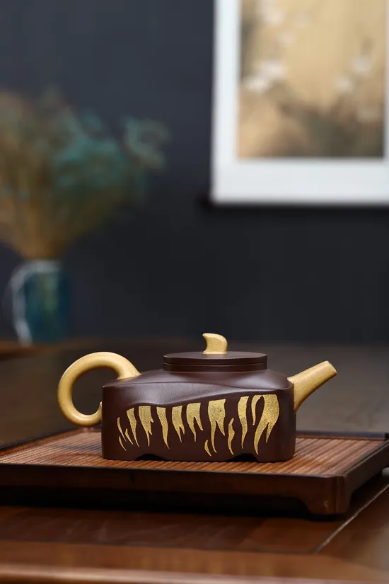 Zisha Teapots: Master Ge Jun | 9000 CNY 4
