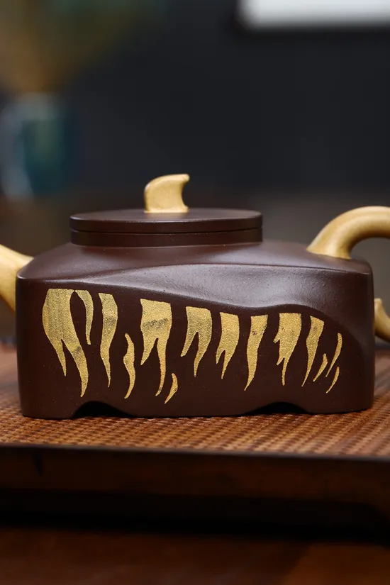 Zisha Teapots: Master Ge Jun | 9000 CNY 8