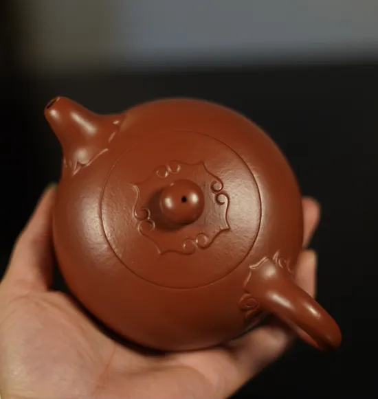 Zisha Teapots: Ruyi Half-Moon | Zhu Ni 3