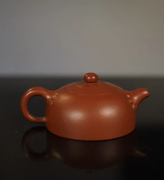 Zisha Teapots: Ruyi Half-Moon | Zhu Ni 8