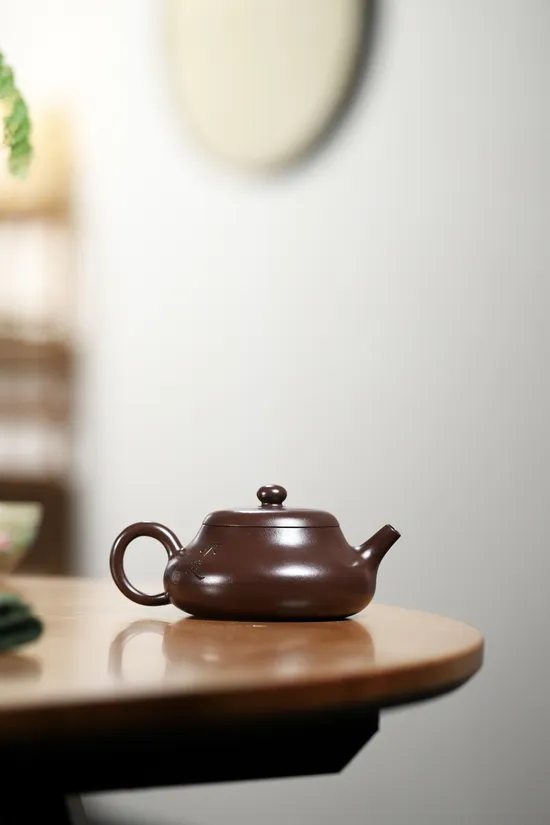 Zisha Teapots: 900 CNY | Yin Tingdi 4