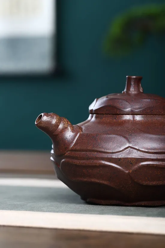 Zisha Teapots: Fan Xijun | Wind-Blown Hollyhock 3