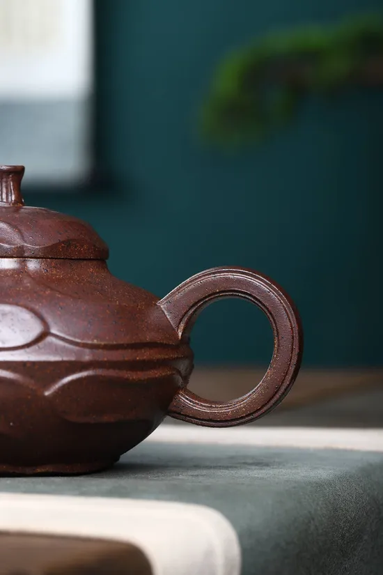 Zisha Teapots: Fan Xijun | Wind-Blown Hollyhock 5