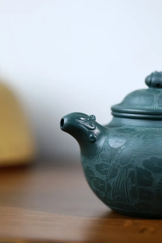 Zisha Teapots: Prosperous Dragon Lotus Seed | 1440 CNY 2