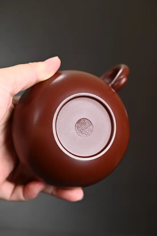 Zisha Teapots: Lianzi | 9-hole spout 3