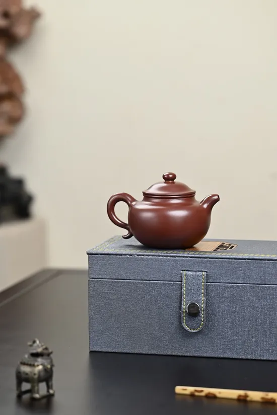 Zisha Teapots: Lianzi | 9-hole spout 7