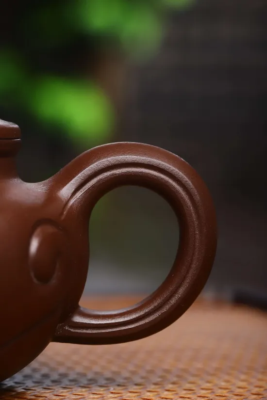 Zisha Teapots: stone red clay | Master Wang 3