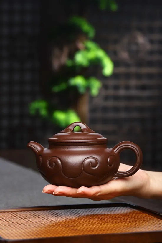 Zisha Teapots: stone red clay | Master Wang 7