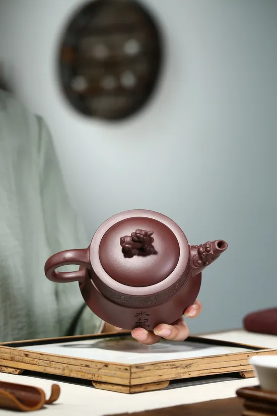 Zisha Teapots: Yang Junbao | Dicaoqing clay | 2400 CNY 7