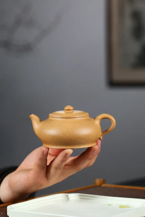 Zisha Teapots: Flat Lantern | 1440 CNY 5