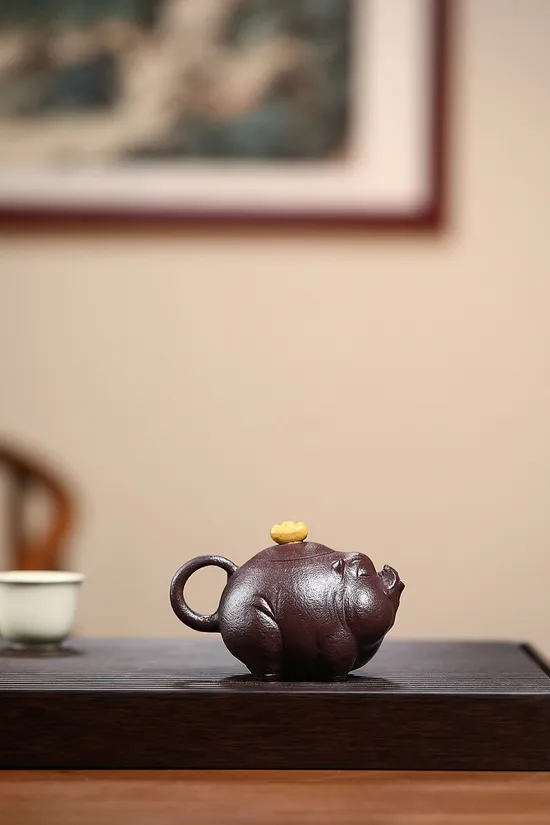 Zisha Teapots: Yuanbao Pig | 1440 CNY 2