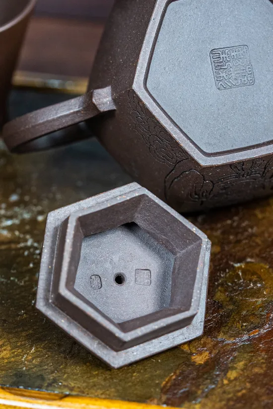 Zisha Teapots: Six-Sided Palace Lantern | old purple clay 6