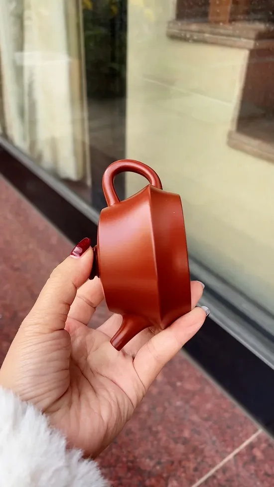 Zisha Teapots: Chicken Blood Da Hong Pao | Wang Xiaoping 1