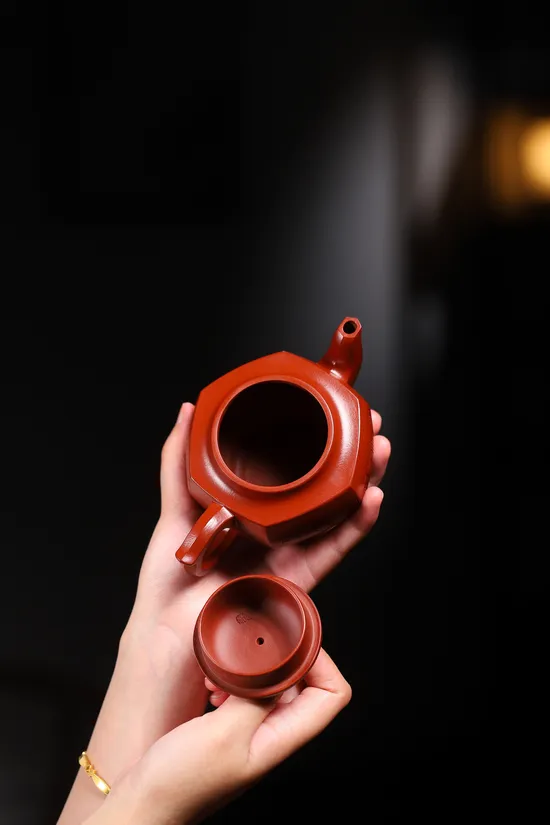 Zisha Teapots: Six-Sided Smiling Ying | Da Hong Pao clay 2