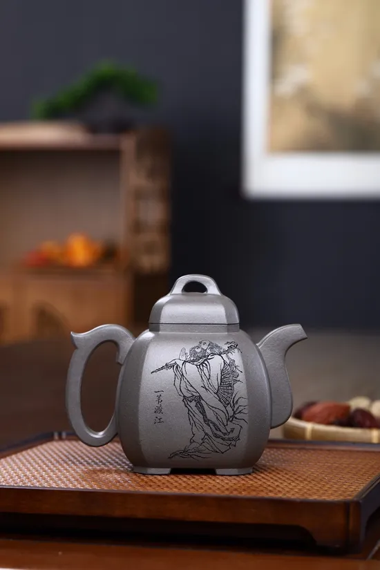 Zisha Teapots: He Qixian | 6 | 600 CNY 5