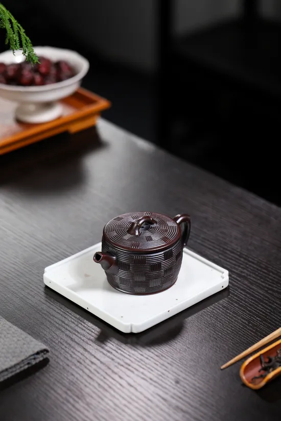Zisha Teapots: Bamboo-Woven Han Tiles | Yang Junbao 2
