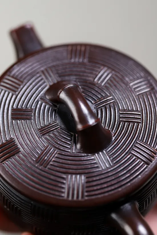 Zisha Teapots: Bamboo-Woven Han Tiles | Yang Junbao 4