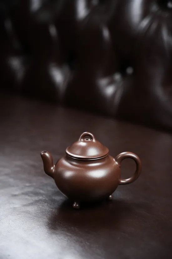 Zisha Teapots: 1500 CNY | premium old zisha clay 4