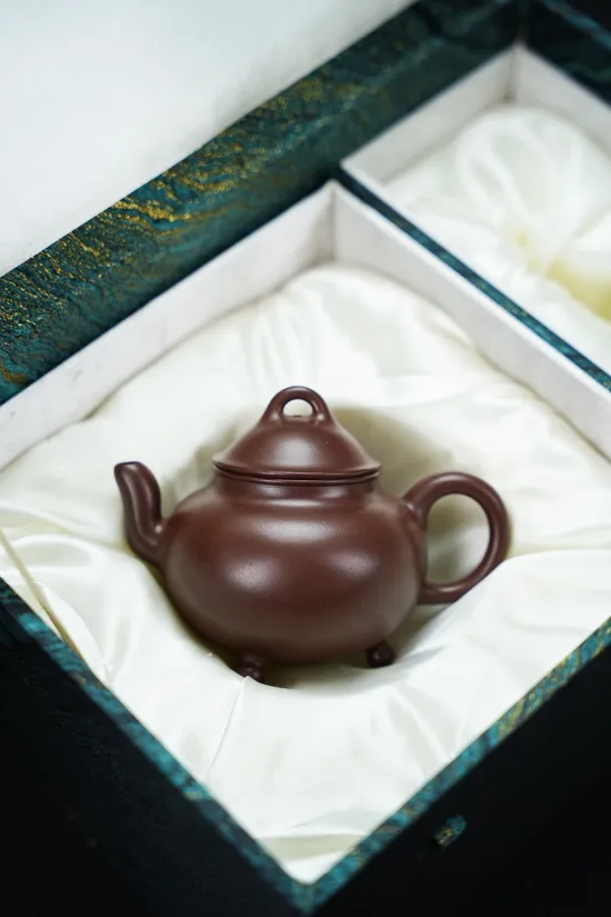 Zisha Teapots: 1500 CNY | premium old zisha clay 8