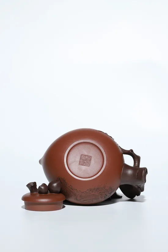 Zisha Teapots: Longevity Peach | 6000 CNY 1