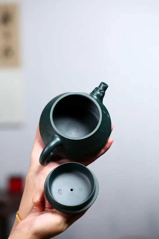 Zisha Teapots: Huanglong Mountain old green clay | Prosperity and Fortune 2