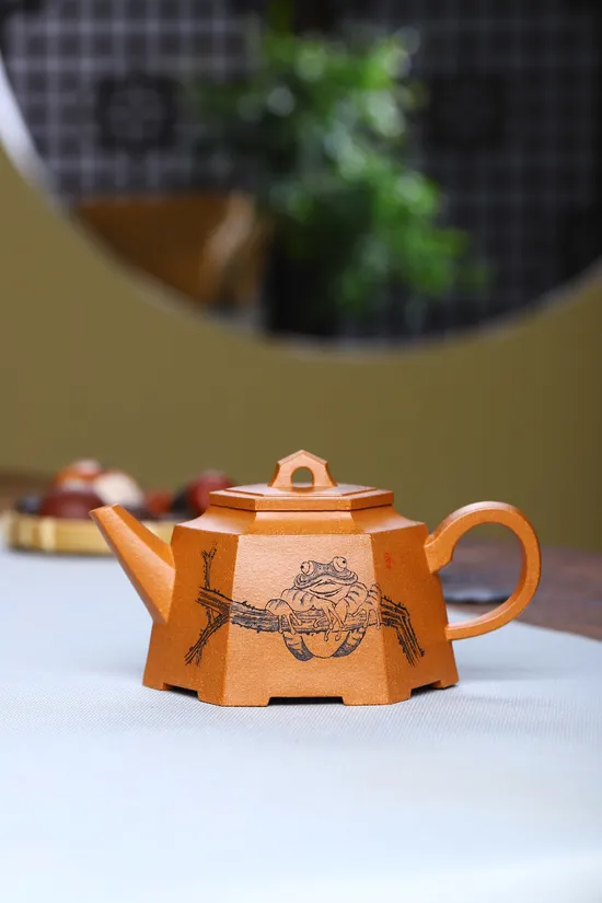 Zisha Teapots: Six-Sided Bright Mirror | crab yellow duan clay 9