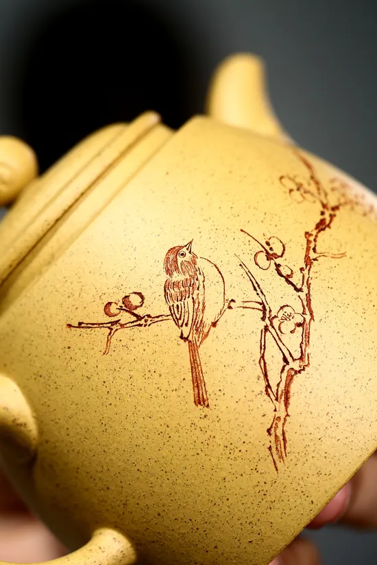 Yixing Zisha Teapot | Handcrafted Ceramics | Artisan Clay Teapots 3