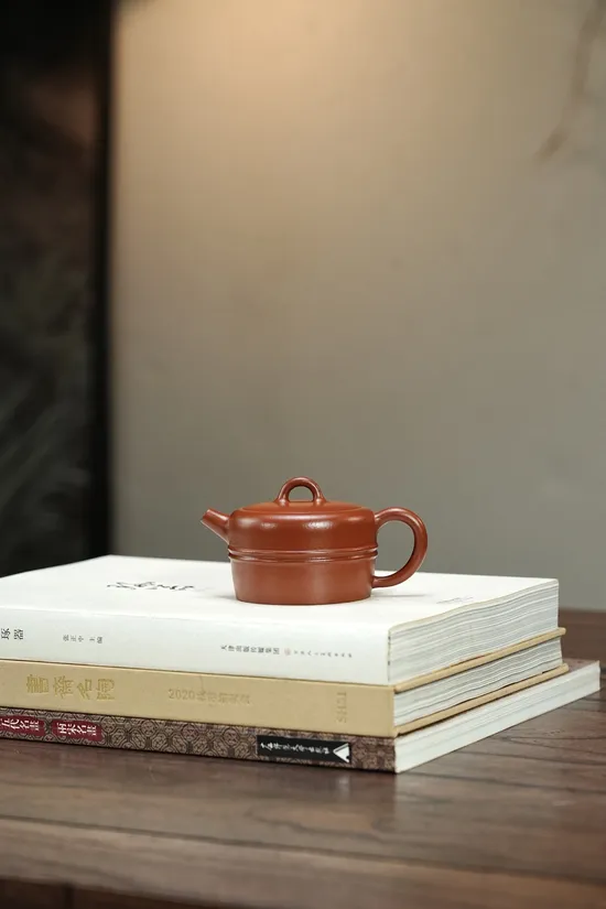 Zisha Teapots: CNY 1 | 050 | 130cc capacity | Yaoxian Julun design 2