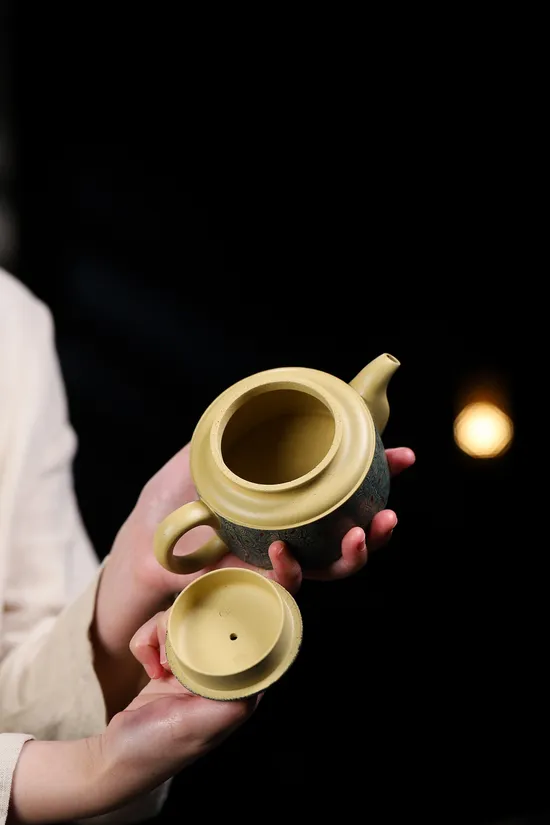 Zisha Teapots: Original Mine Benshan Green Clay | Transparent Inside and Out Twisted Clay Ox Lid 5