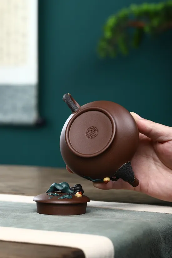 Zisha Teapots: Peaches and Plums Under Heaven | 4200 CNY 6