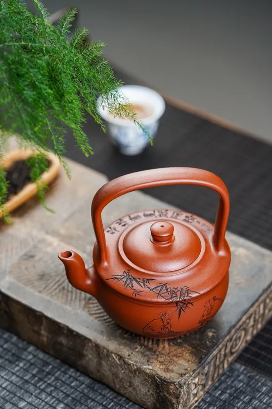 Zisha Teapots: 4200 CNY | Ti Xiang flying-handle 1
