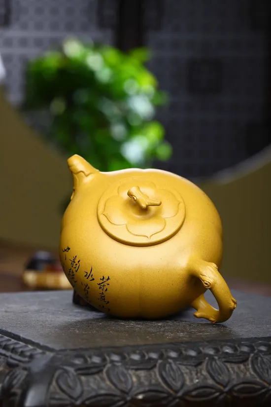 Zisha Teapots: Xu Liuming | Huangjin Duan clay | 2100 CNY 1