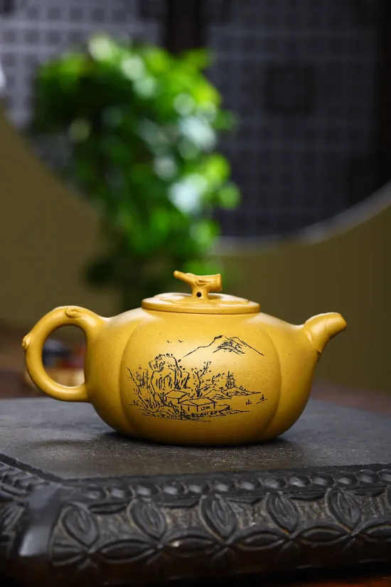 Zisha Teapots: Xu Liuming | Huangjin Duan clay | 2100 CNY 3