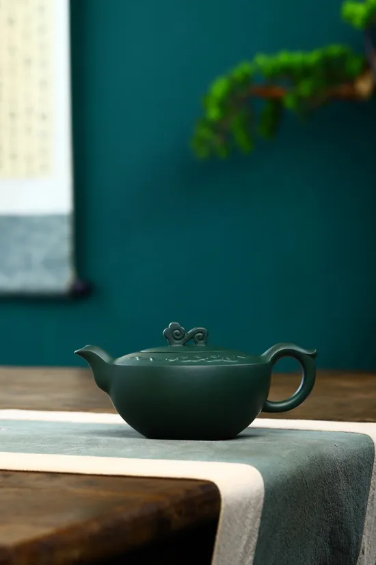 Zisha Teapots: 4500 CNY | Auspicious Clouds 6