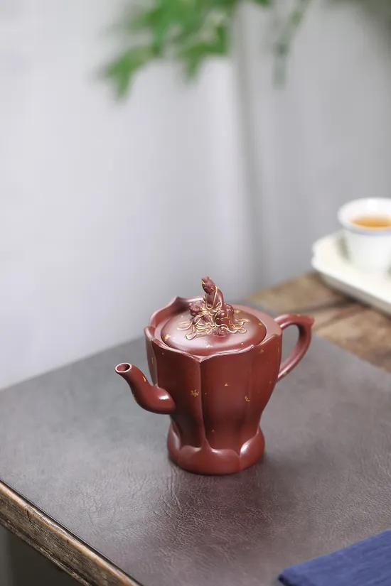 Zisha Teapots: 3300 CNY | Zen Lotus 4