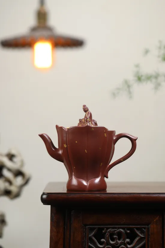 Zisha Teapots: 3300 CNY | Zen Lotus 7